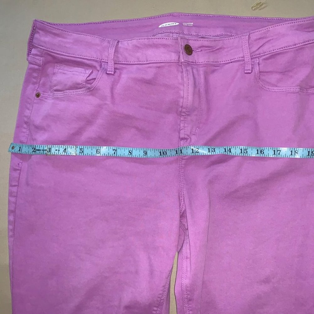 Old Navy skinny Jeans Berry pretty color
